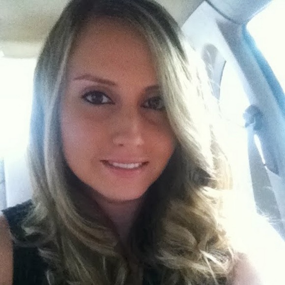 Meet your Posher, Amanda - Picture 1 of 1